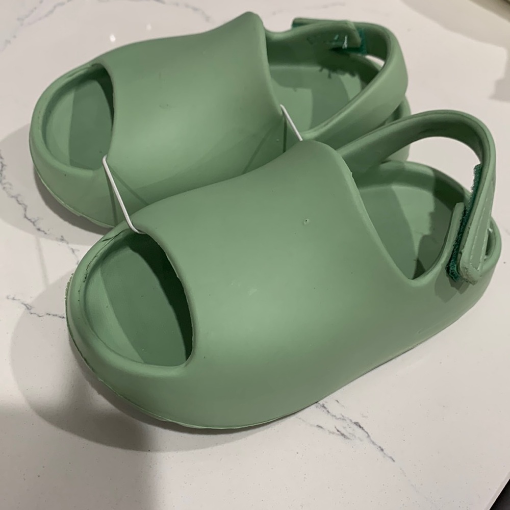 Baby sandals
